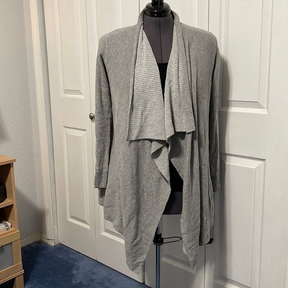 Banana Republic gray swing sweater size M